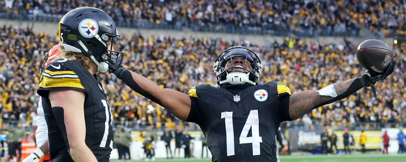 Watch: Gainwell scores 2 catch-and-run TDs vs Bengals