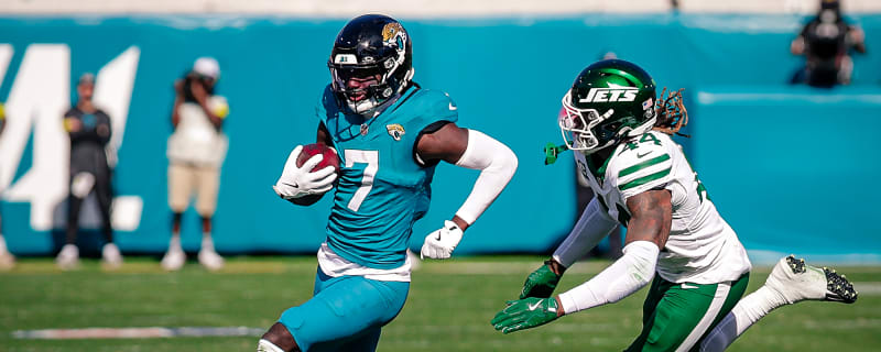 Jaguars consider trade offers for standout wide receiver