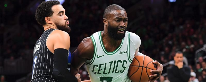 Jaylen Brown says an NBA legend convinced him to stay with Celtics