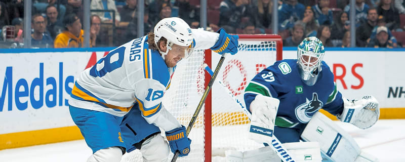 Blues' Robert Thomas, Jake Neighbours listed as day-to-day