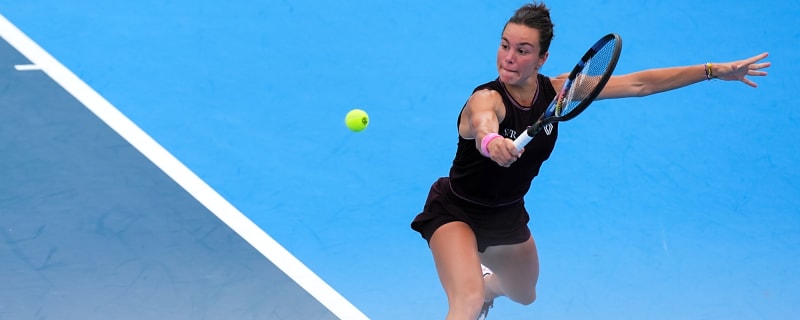 Cameras catch Loïs Boisson smashing her racket as Emma Navarro celebrates US Open win