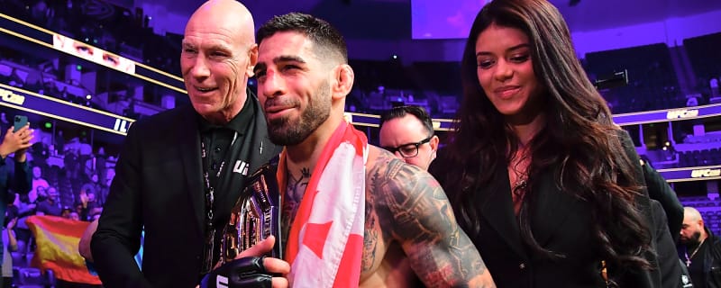 Ilia Topuria Has Justin Gaethje 'Scared' Before UFC 324