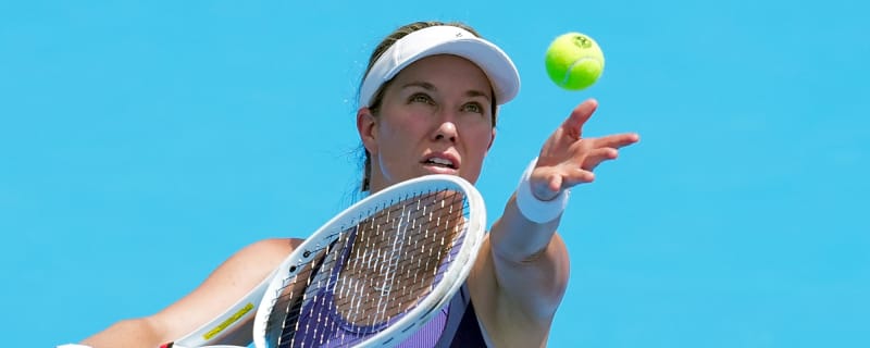 'Why is this happening to me?' : Danielle Collins breaks down in tears at Cincinnati Open