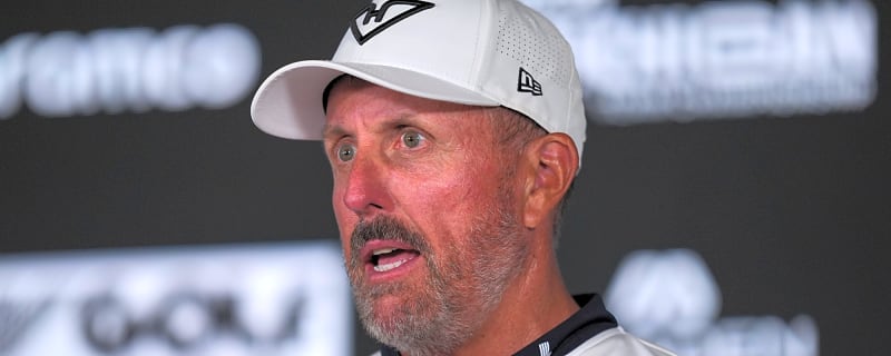 Ex-wife of Pat Perez accuses Phil Mickelson of lewd behavior