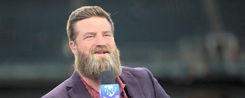 Fitzpatrick takes swipe at Browns' Watson, gives Sanders fans hope