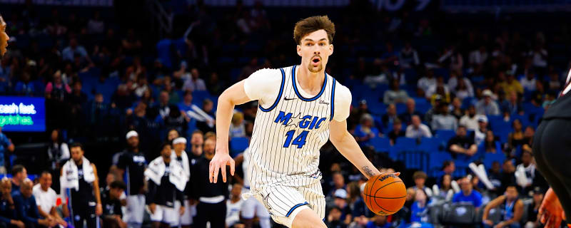 Magic Re-Sign Colin Castleton To Two-Way Contract