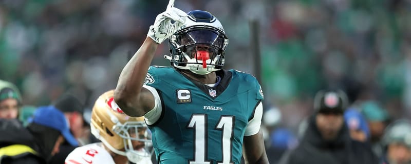 Patriots Interested In WR A.J. Brown