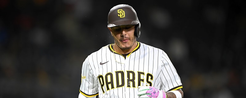 Manny Machado caught on video directing obscene gesture toward fan