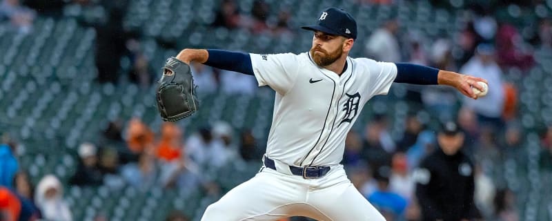 Tigers Sign Four Pitchers To Minor League Deals