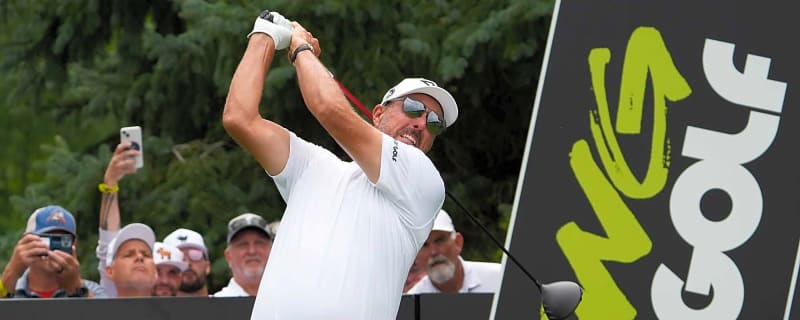 Phil Mickelson’s Teammates Open Up on Real Struggle of Playing With the LIV Star: ‘You Just Learn to Ignore It’