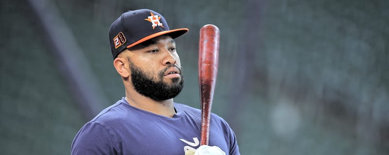 Astros reunite with veteran first baseman