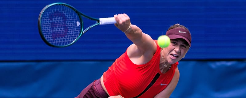 Local hopefuls surge: Amanda Anisimova joins four other Americans in Round of 16