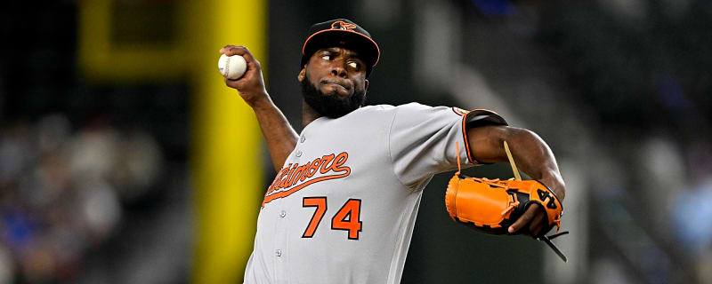 Orioles reliever expected to miss 12 months after shoulder surgery