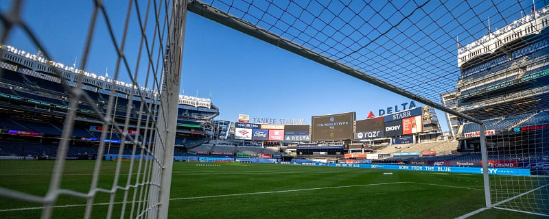 Manchester United engaged in talks for contract extension with goalkeeper