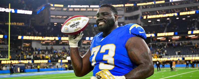 Los Angeles Chargers Projected To Cut Super Bowl Champion Ahead Of 2026 Offseason