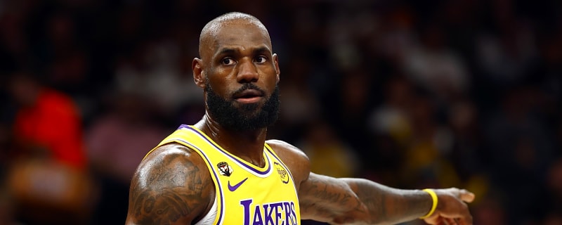 LeBron James has the worst missed layup of the NBA season