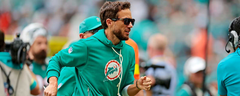 Mike McDaniel withdraws from one HC interview amid OC interest