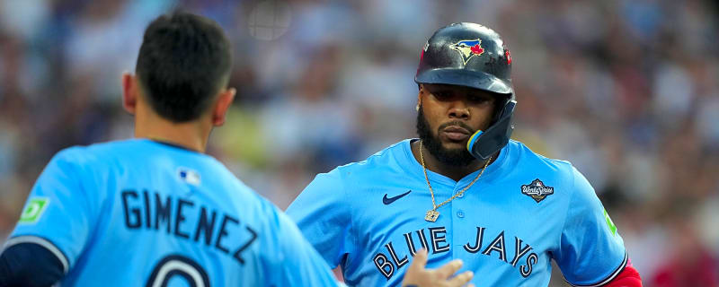 Fan fooled everyone by throwing back home run ball during Game 5