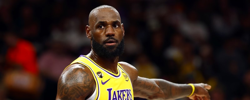 LeBron defensive gaffe leads to another heartbreaking Lakers loss