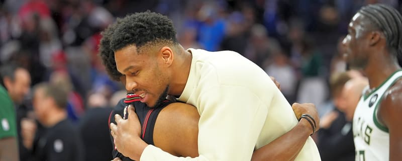 Bucks officially complete Giannis Antetokounmpo trade to Heat