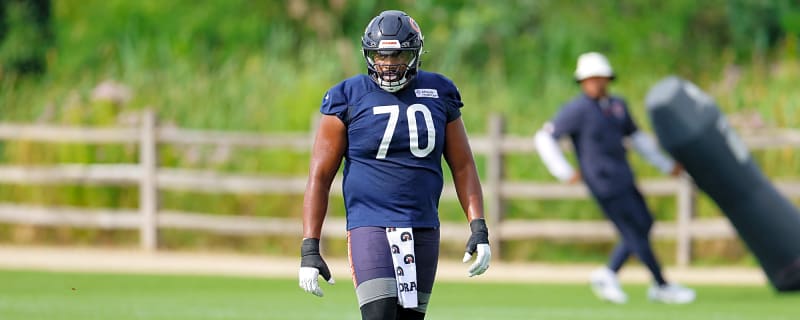 Bears OT Braxton Jones Week-To-Week, Ozzy Trapilo Nearing Return
