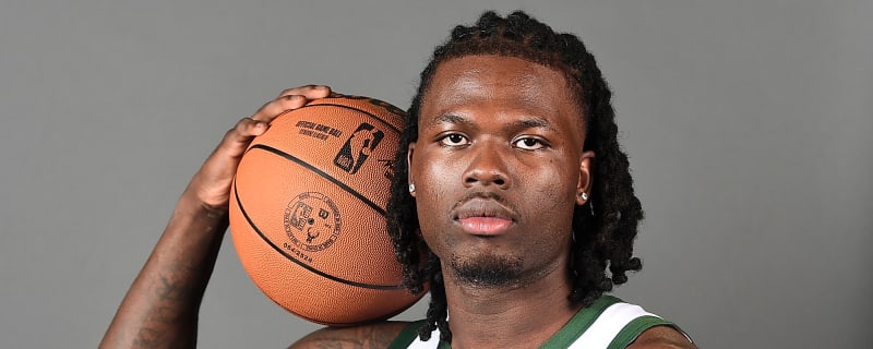 Chris Livingston to sign two-way contract with Cavaliers