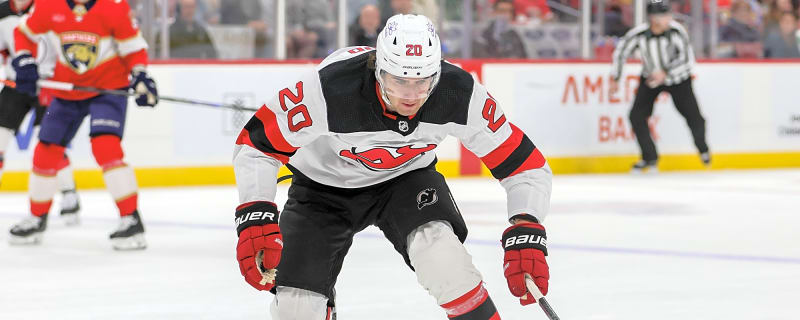 Fan pressure in Carolina: Michael McLeod signs long-term deal in Russia