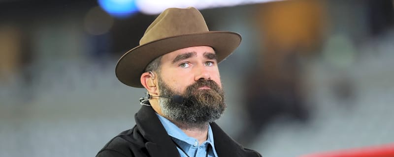 Report: Jason Kelce played key role in saving tush push