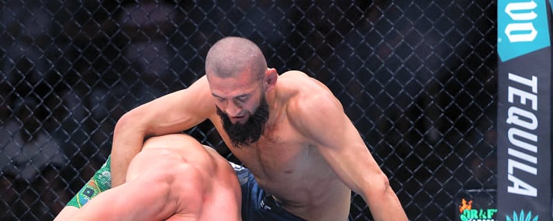 Khamzat Chimaev can become a three-division UFC champion, claims Gilbert Burns