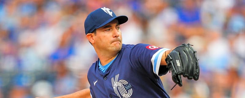 Royals activate All-Star pitcher, place reliever on IL