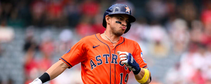 Braves ink one-year deals with three players