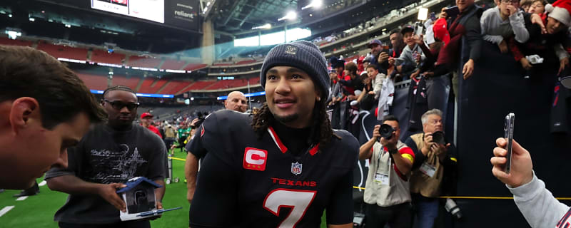 Texans roll past Cardinals for sixth straight win, 40-20