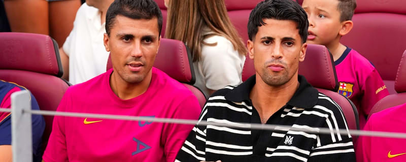 Frustrated Joao Cancelo storms down Camp Nou tunnel after Barcelona's presentation snub