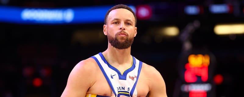 Steph Curry makes a candid admission about playing with LeBron James
