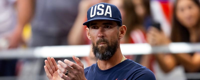 Olympic legend Michael Phelps hilariously teaches Ravens DT Travis Jones how to swim