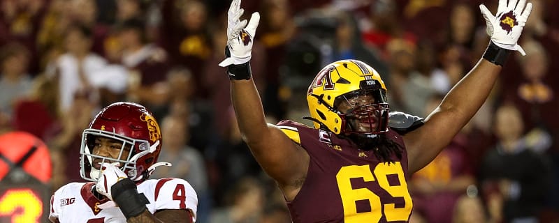 Texans Planning To Keep Second-Round OL Aireontae Ersery At Tackle