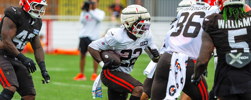 Browns RB Dylan Sampson Expected To Miss Significant Time With Knee Injury