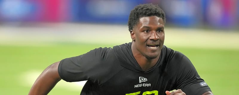 James Pearce Jr.&#39;s &#39;Race to the Quarterback&#39; Fuels Competition with Jalon Walker