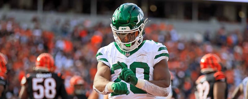 Breece Hall Awaiting Trade?  RB Sends out Cryptic Tweet