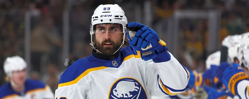 Blackhawks Open to 'Pursuing Players', Including a Bold Offer Sheet