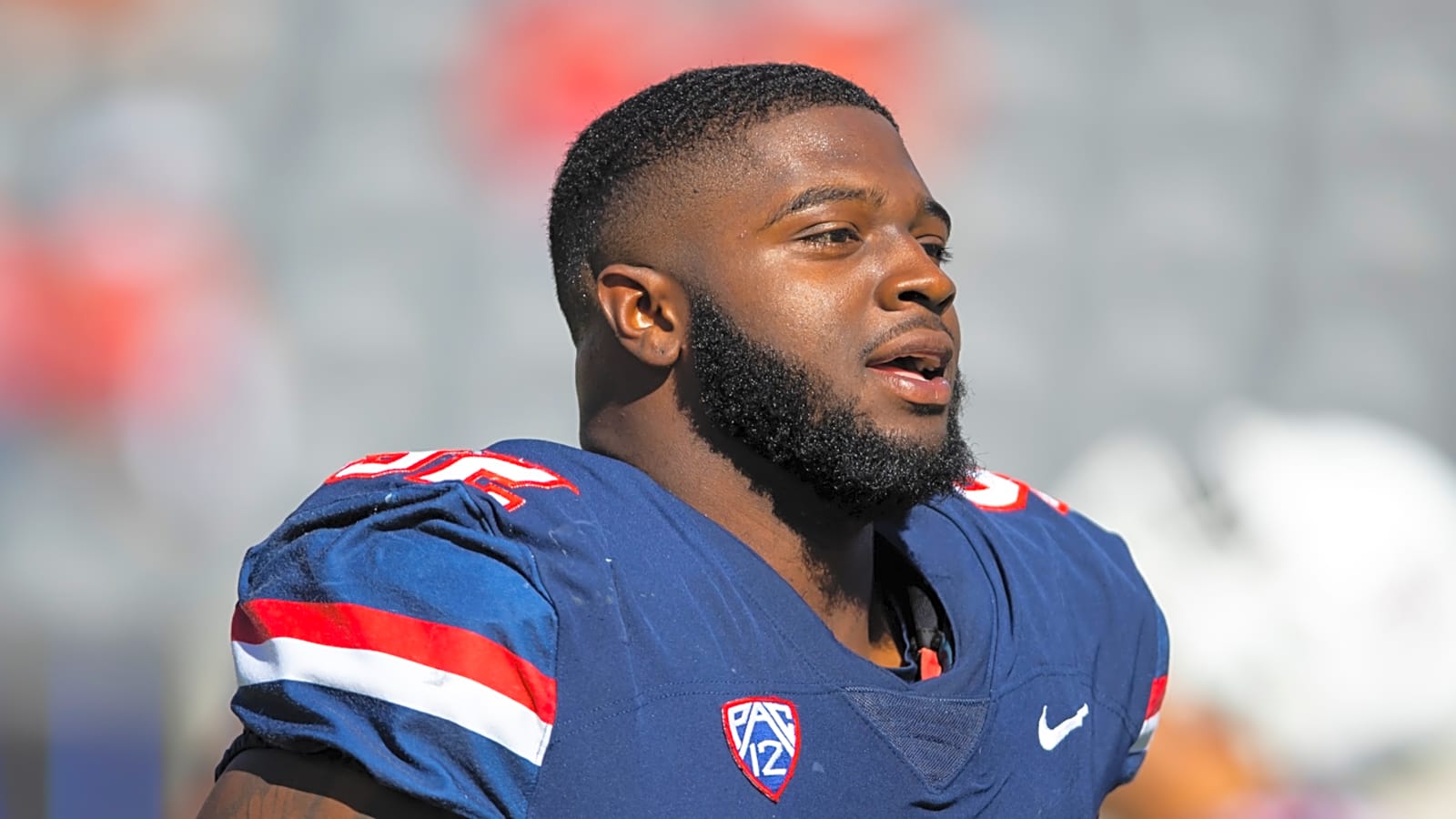 Cardinals sign former UFL defensive lineman Kyon Barrs