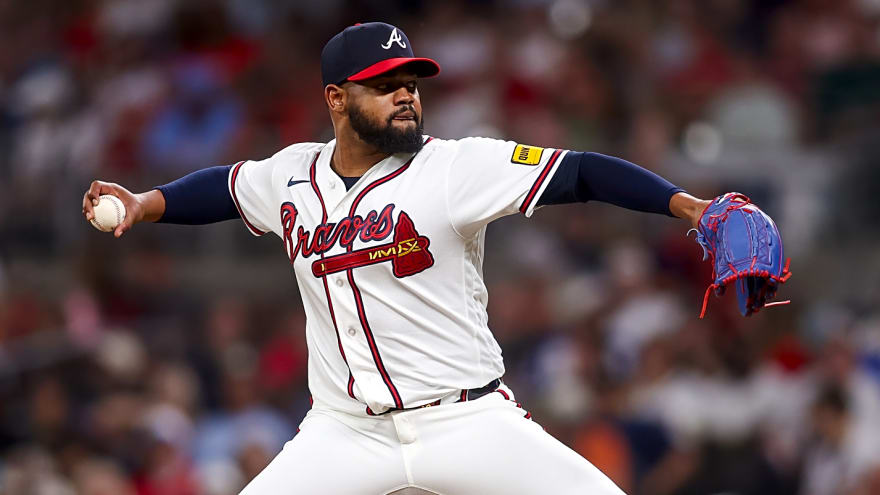 Braves Considering Moving Reynaldo López Back To Rotation