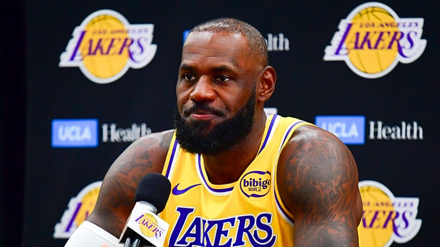 LeBron James' admission about his role with the Lakers shows it's the beginning of the end