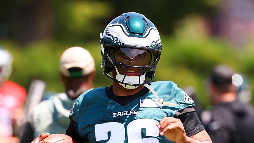 NFL coordinator shares criticism of Eagles' Saquon Barkley after down season