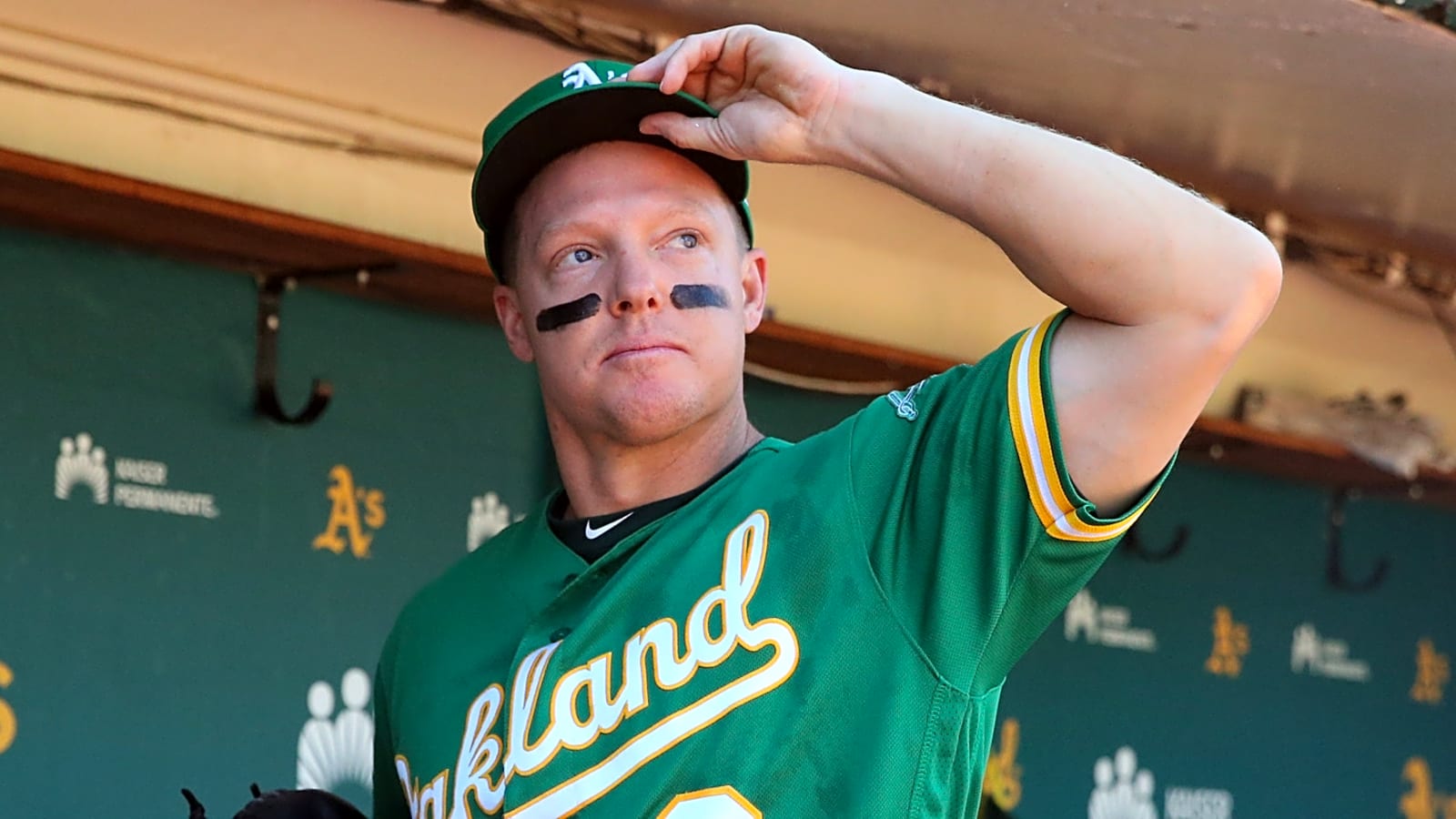 Nick Hundley 'strongly' in the mix for this MLB manager job