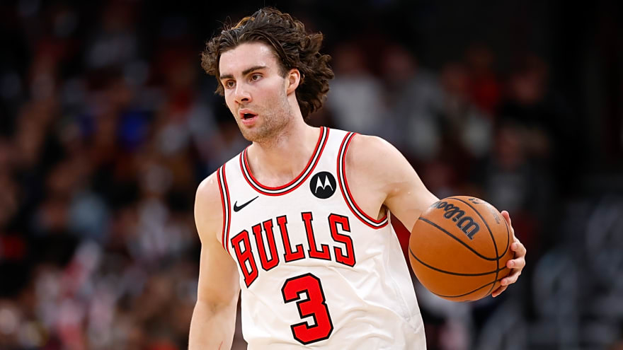 Hornets fan gets ejected after an incident with Josh Giddey