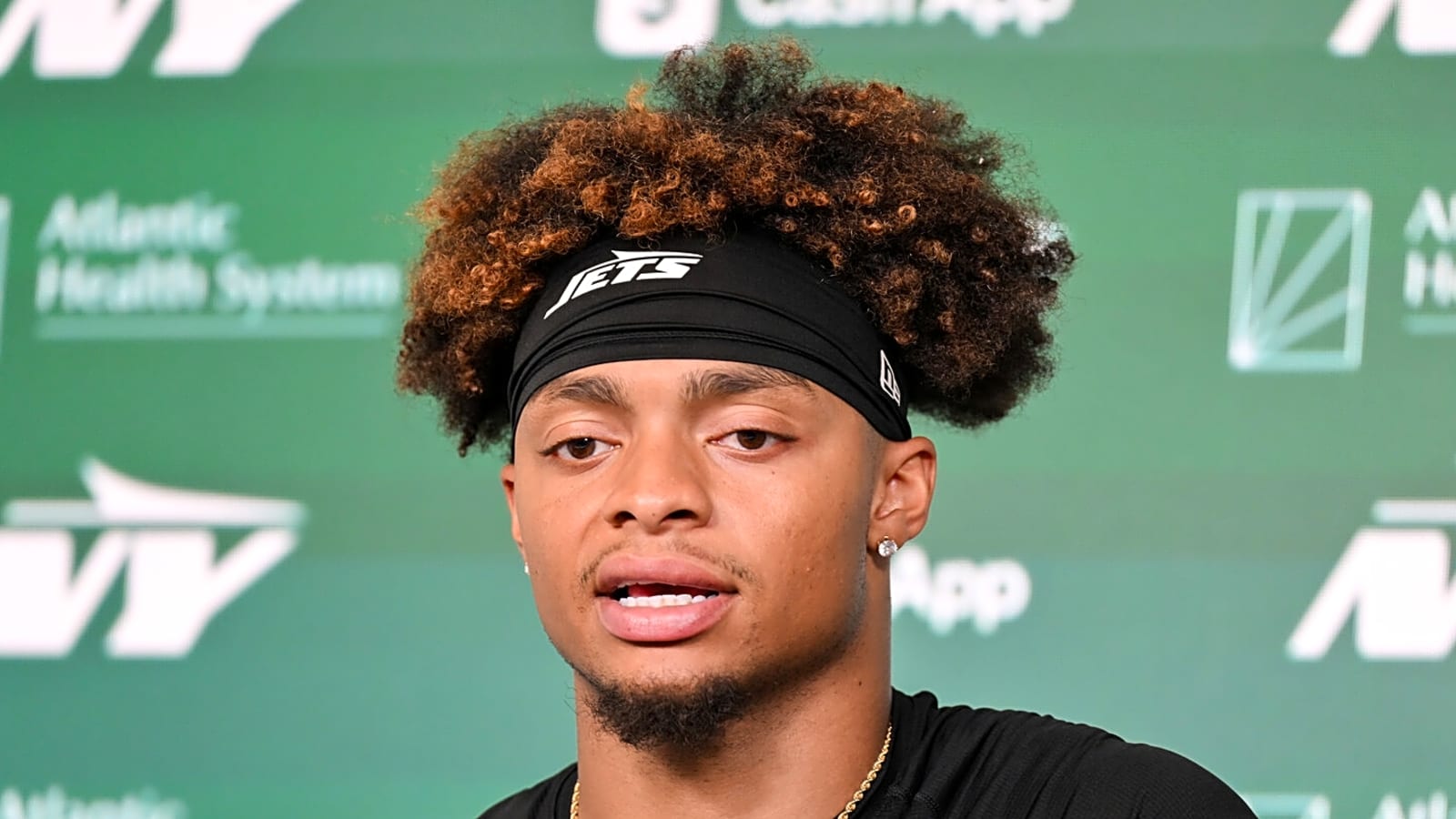 Jets seemingly avoid worst-case scenario in injury to QB Justin Fields