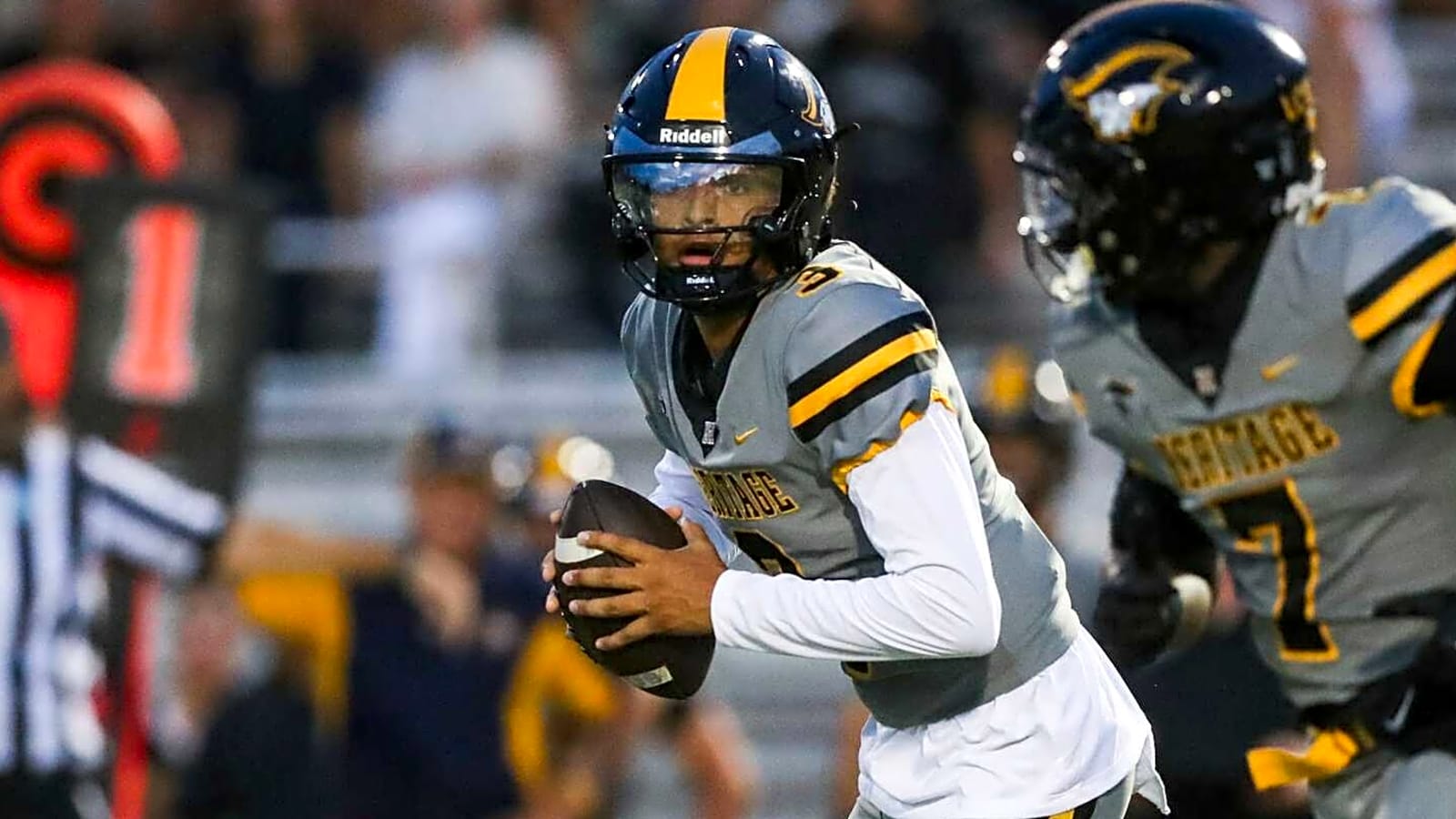 5-Star QB Texas Commit Dia Bell Shines in Senior Season Opener