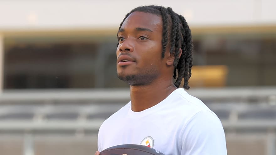 WR Calvin Austin III gets real about uncertain Steelers future
