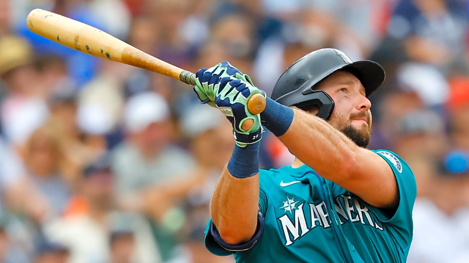 Can Mariners' Cal Raleigh continue historic season in second half?
